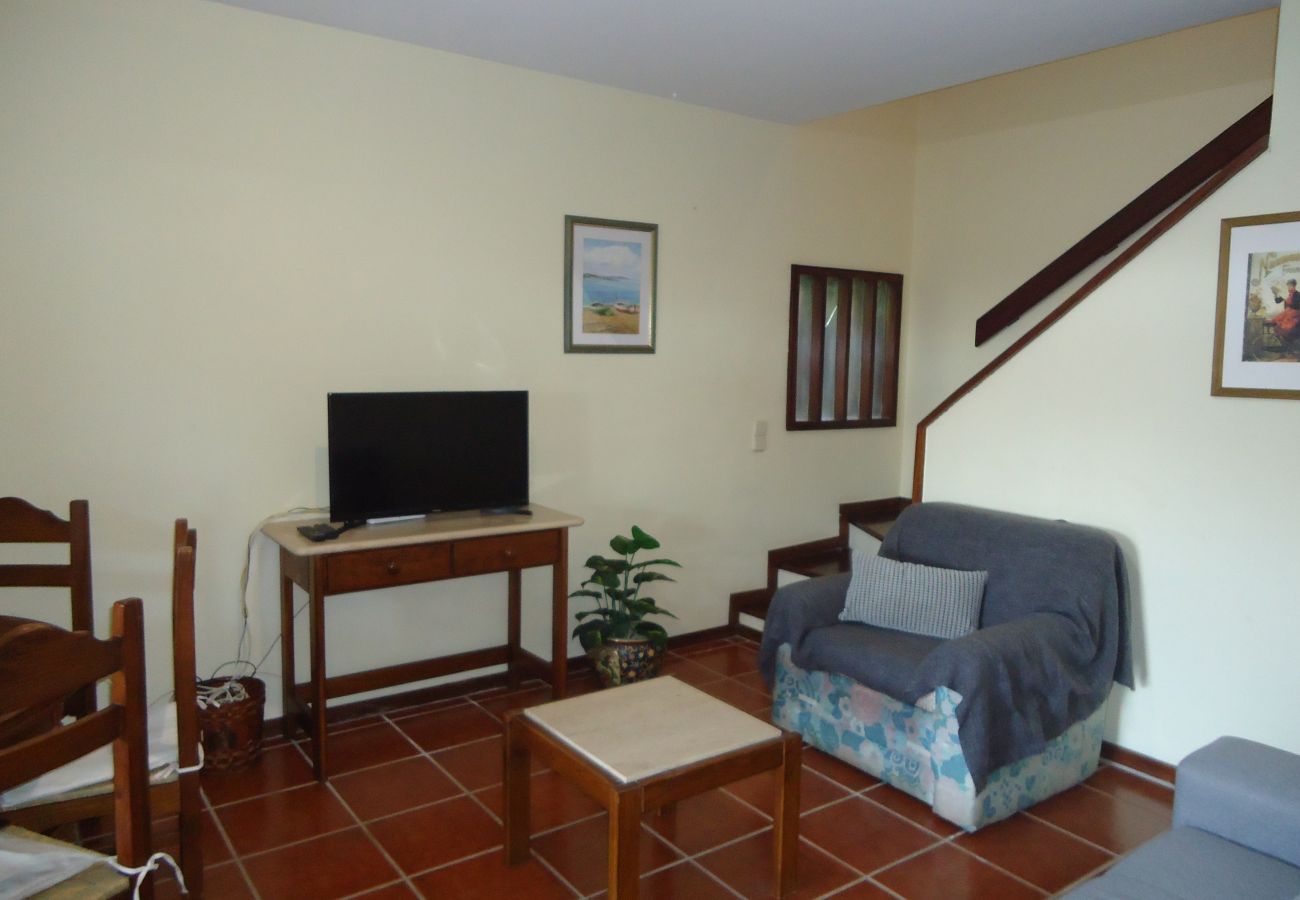 Terraced House in Quarteira - V2 Vilar Jardim Piscina wifi