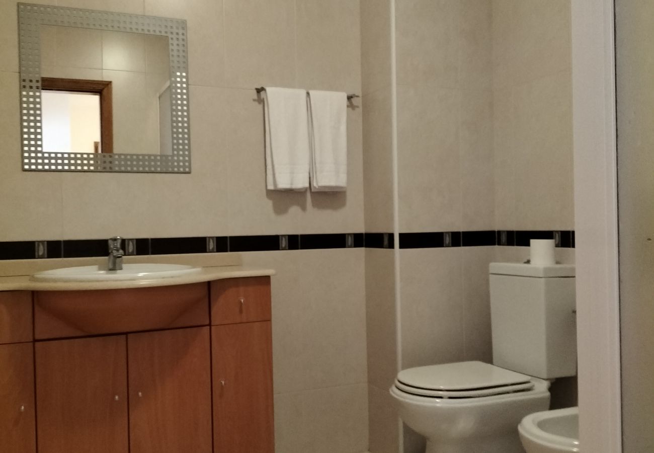 Apartment in Quarteira - T2 Infante AC 201 wifi Garagem 50m Praia