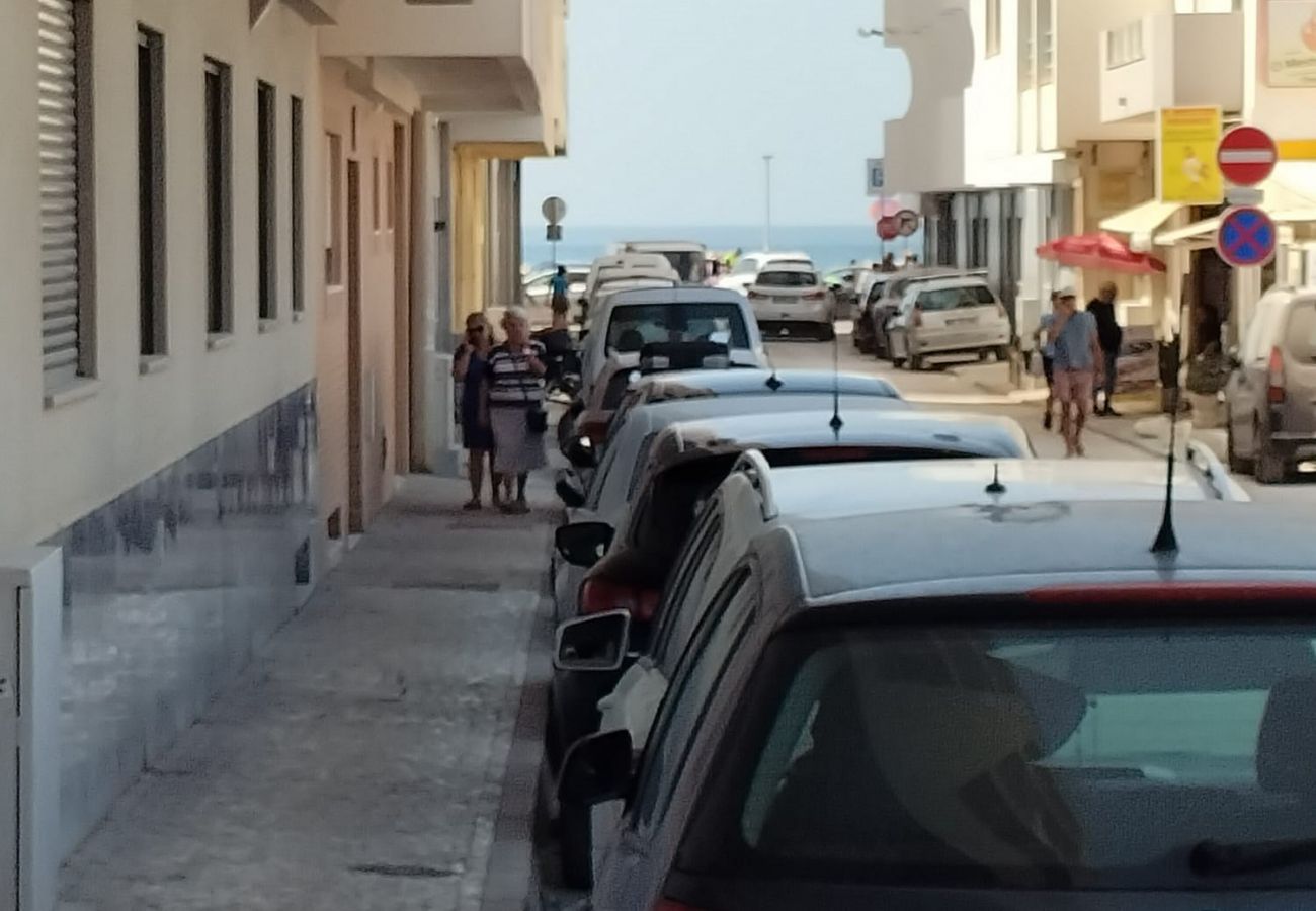 Apartment in Quarteira - T2 Infante AC 201 wifi Garagem 50m Praia