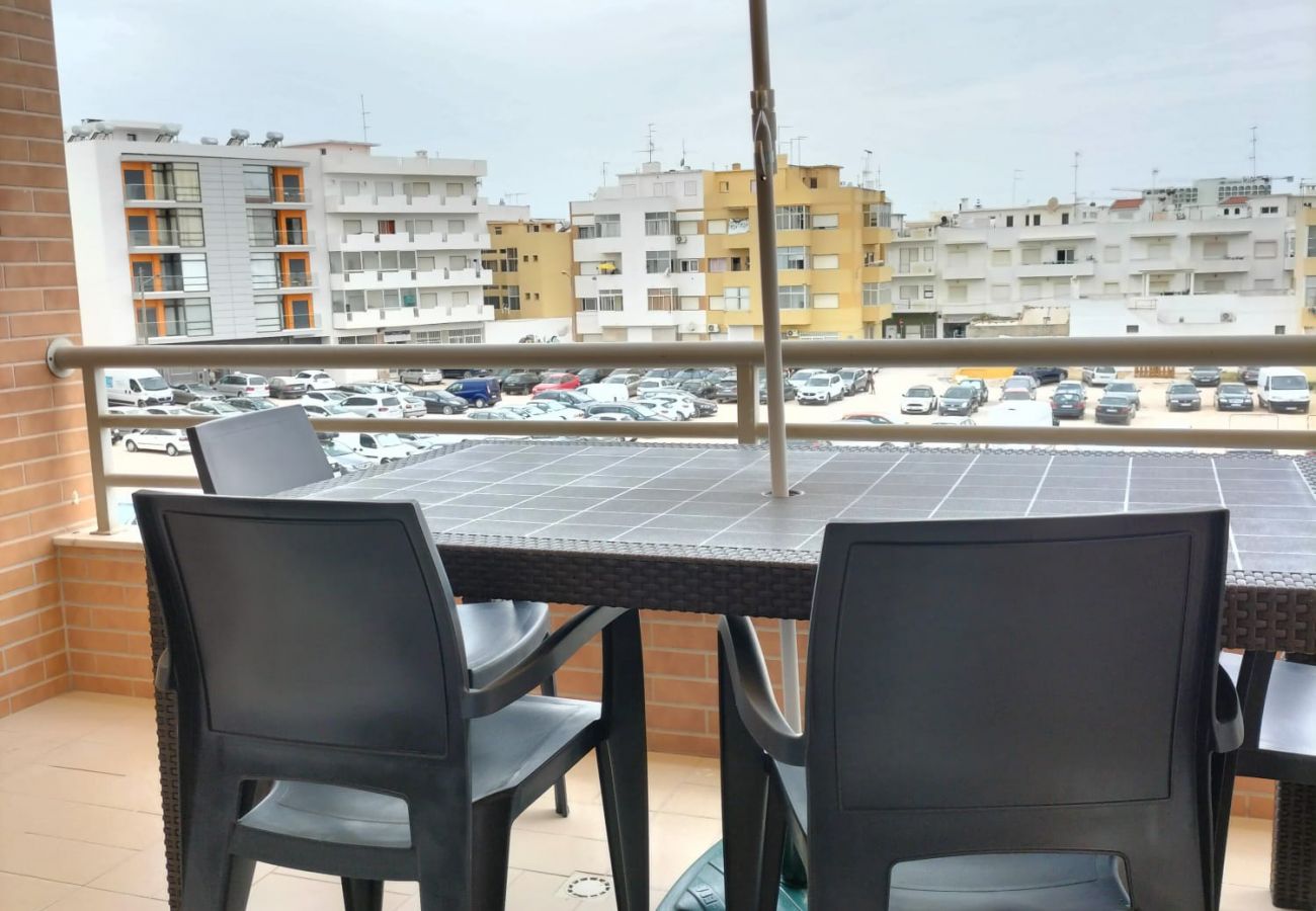 Apartment in Quarteira - T2 Infante AC 201 wifi Garagem 50m Praia