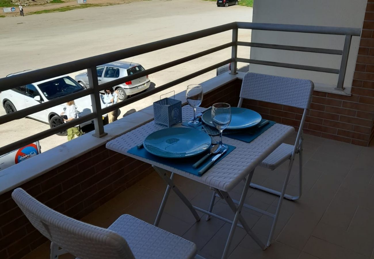 Apartment in Quarteira - T2 INFANTE 101 A/C MODERNO WI-FI GARAGEM 50M PRAIA
