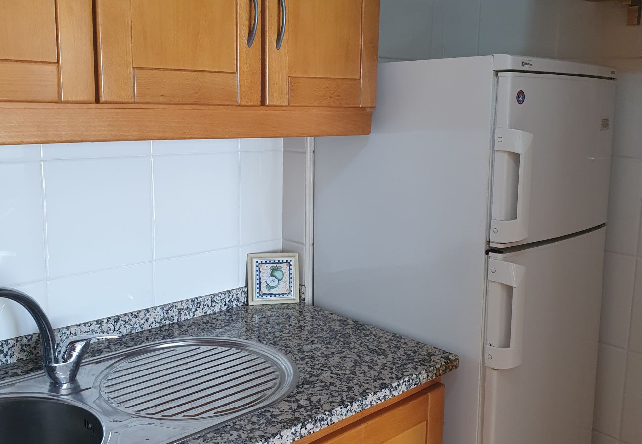 Apartment in Quarteira - T1 Torre 20 10ºD Vista Mar,estac,TV wifi
