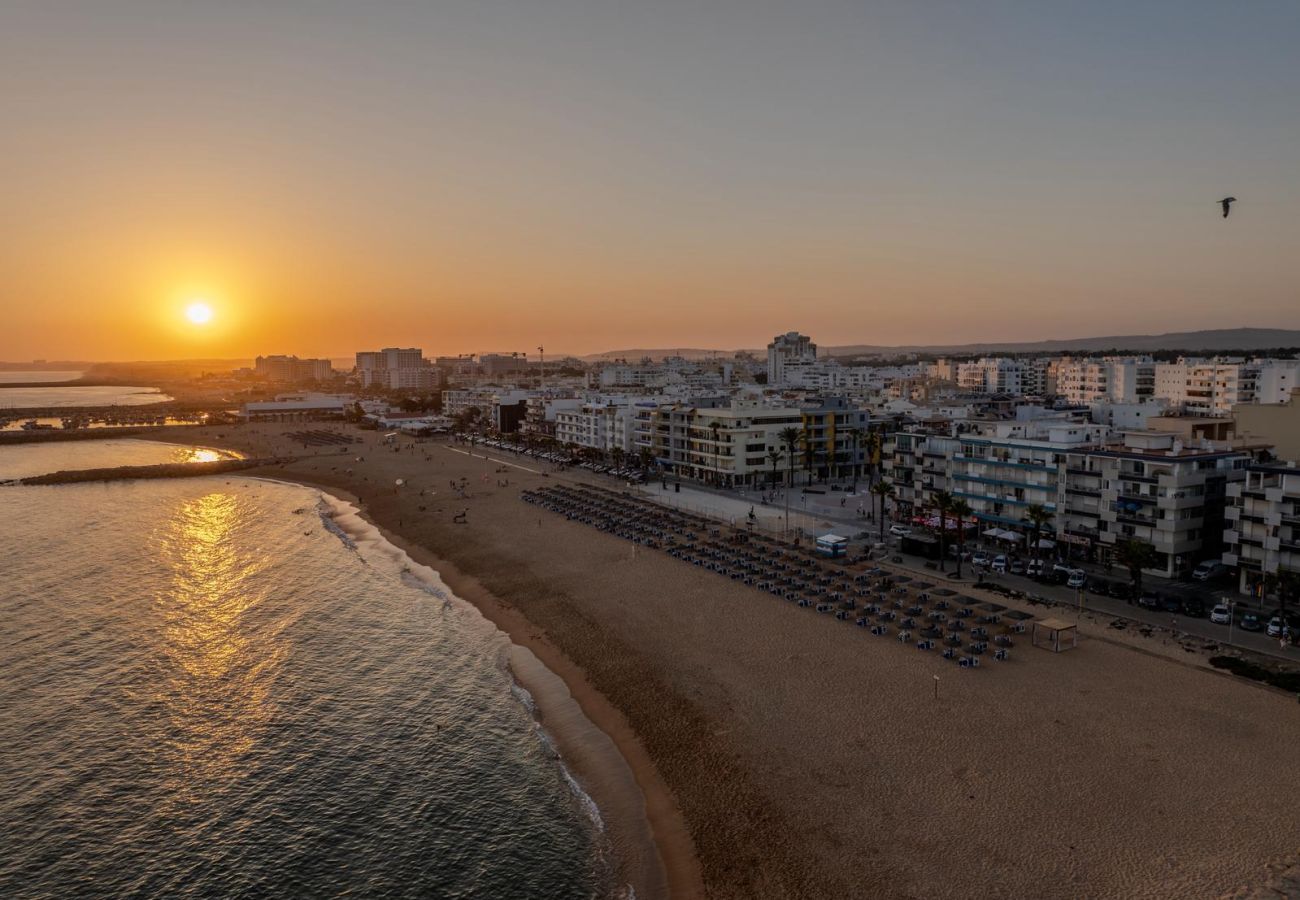 Apartment in Quarteira - T2 SUNRISE DREAM-FRENTE MAR