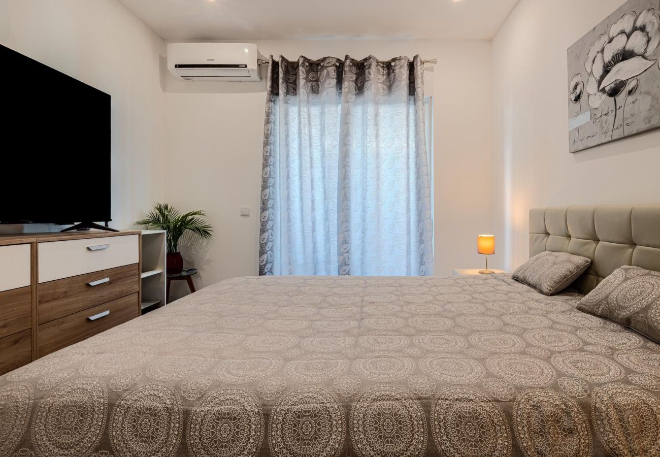 Apartment in Quarteira - T2 SUNRISE DREAM-FRENTE MAR
