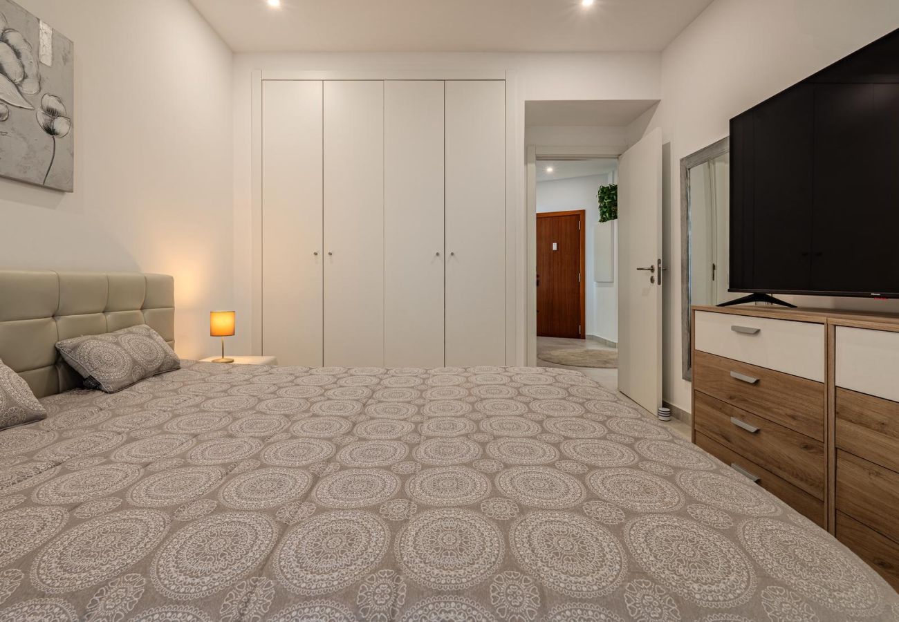 Apartment in Quarteira - T2 SUNRISE DREAM-FRENTE MAR