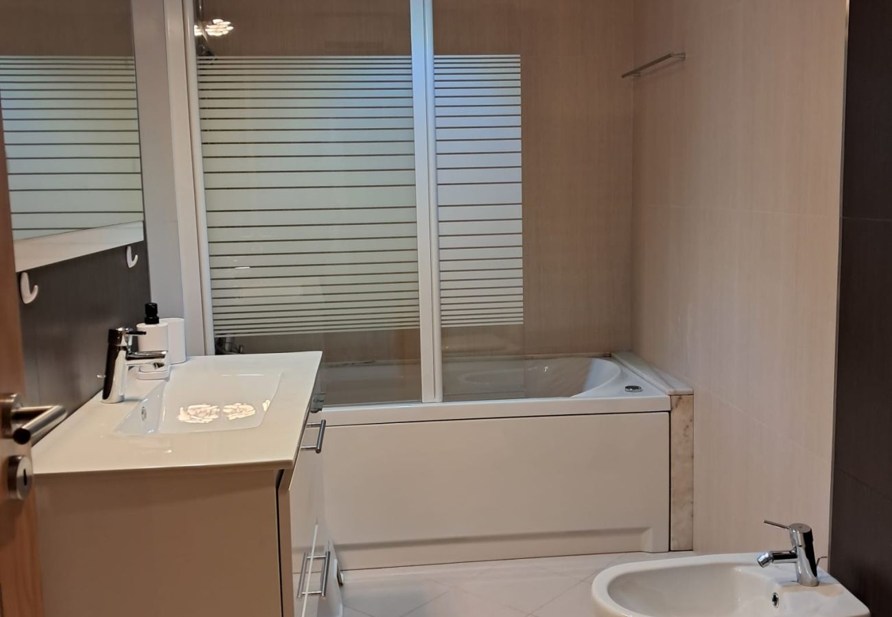 Apartment in Quarteira - T2  CHARME A/C-PISCINA/GARAGEM