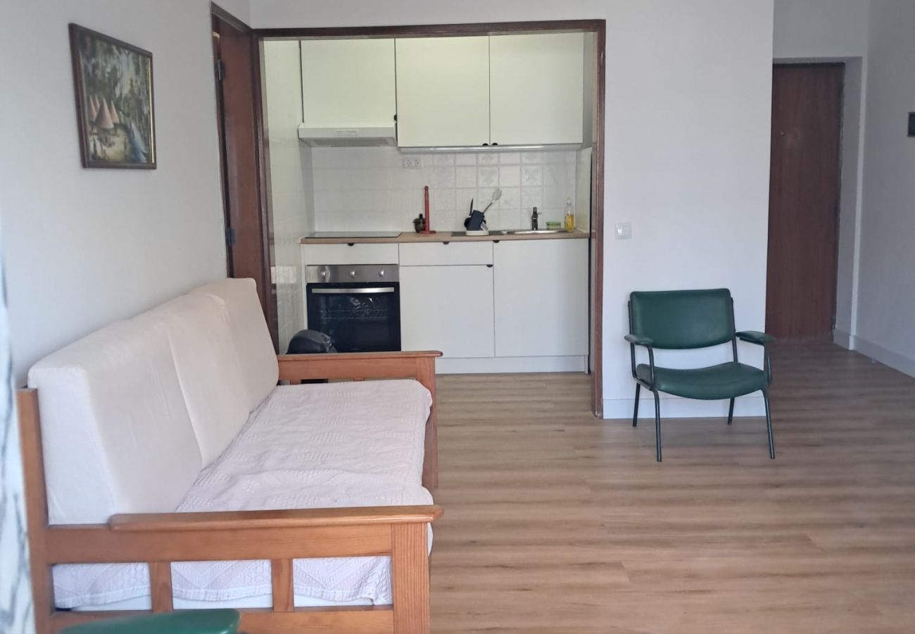 Apartment in Quarteira - T1 TORRE 20 2ºG
