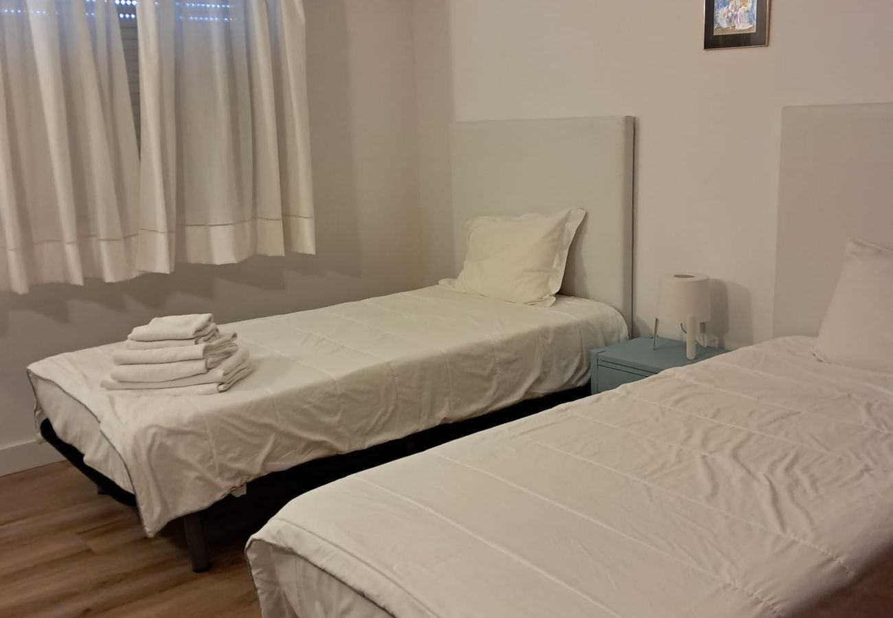 Apartment in Quarteira - T1 TORRE 20 2ºG