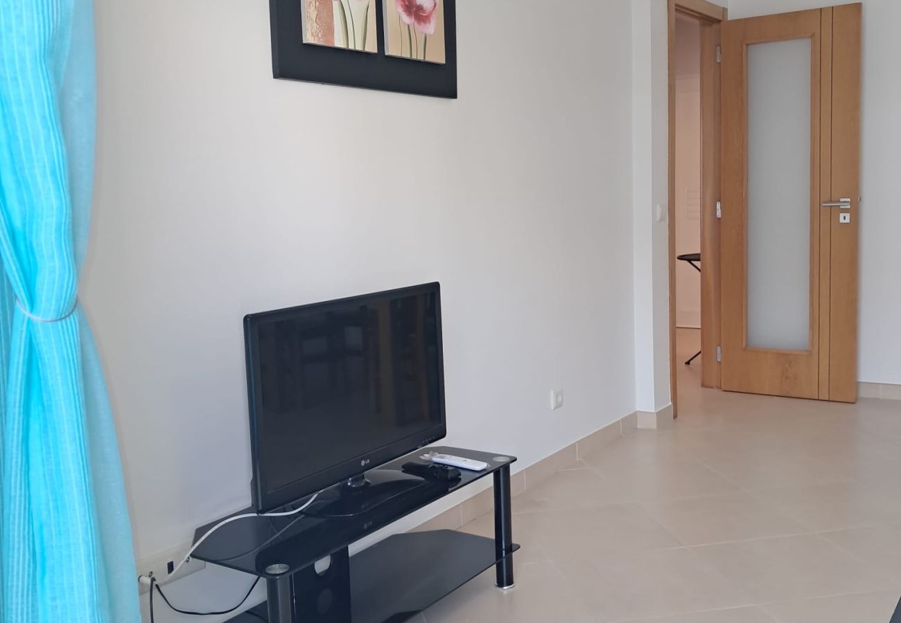 Apartment in Quarteira - T1 TAHITI-A/C, GARAGEM,WI-FI-PERTO DA PRAIA