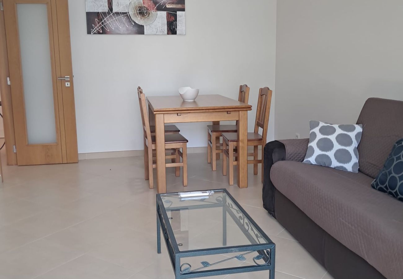 Apartment in Quarteira - T1 TAHITI-A/C, GARAGEM,WI-FI-PERTO DA PRAIA