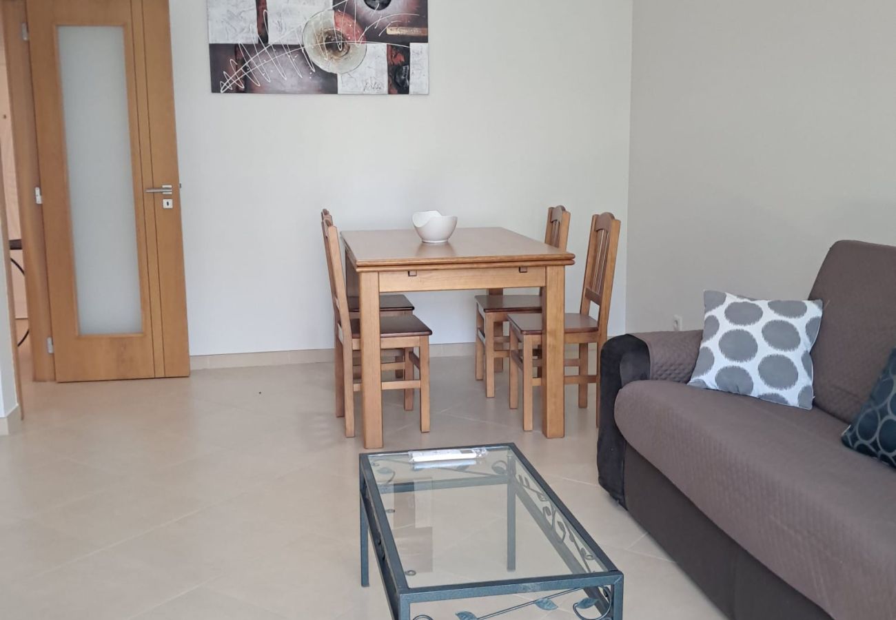 Apartment in Quarteira - T1 TAHITI-A/C, GARAGEM,WI-FI-PERTO DA PRAIA