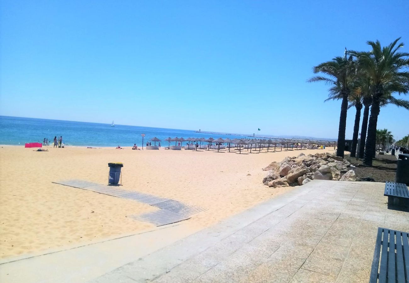 Appartement à Quarteira - T1 T20 14D A/C VISTA  MAR FANTÁSTICA 80M PRAIA 4 P