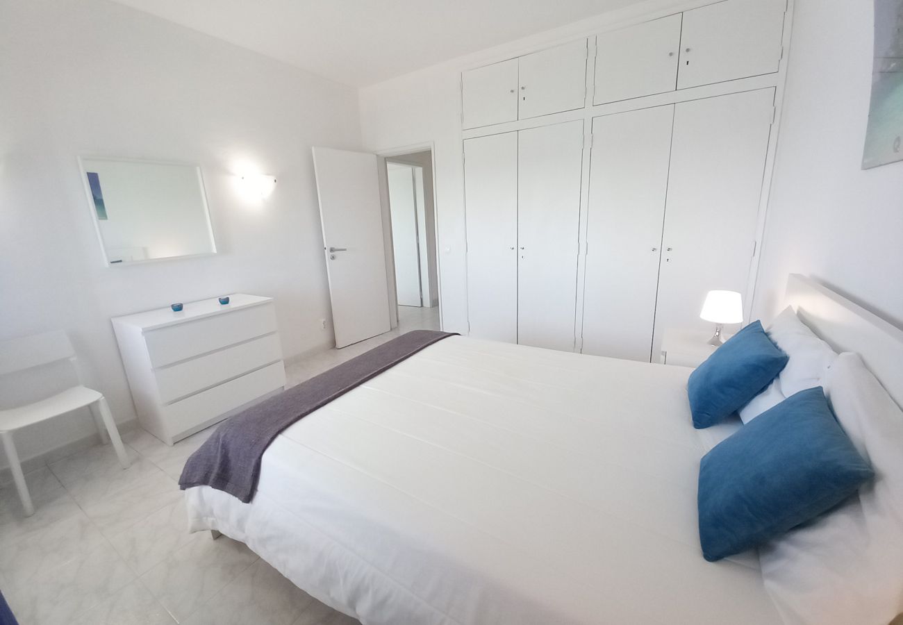 Appartement à Quarteira - T1 T20 14D A/C VISTA  MAR FANTÁSTICA 80M PRAIA 4 P