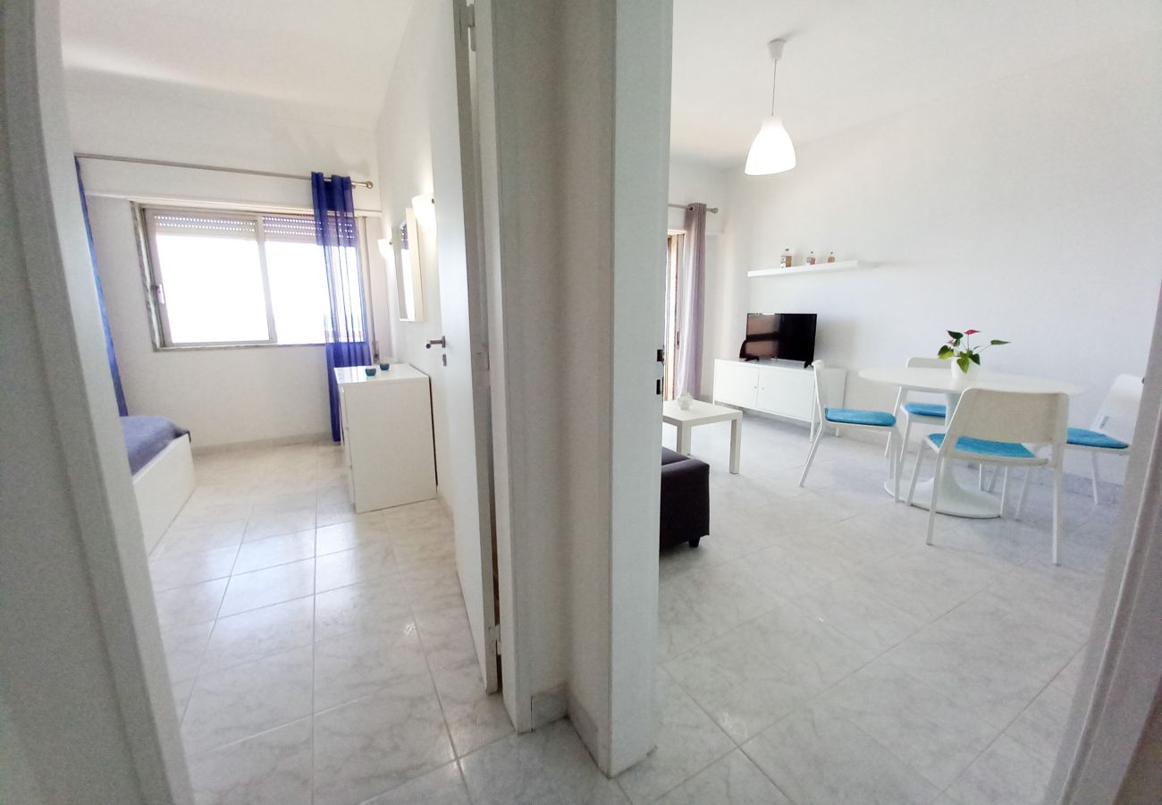 Appartement à Quarteira - T1 T20 14D A/C VISTA  MAR FANTÁSTICA 80M PRAIA 4 P