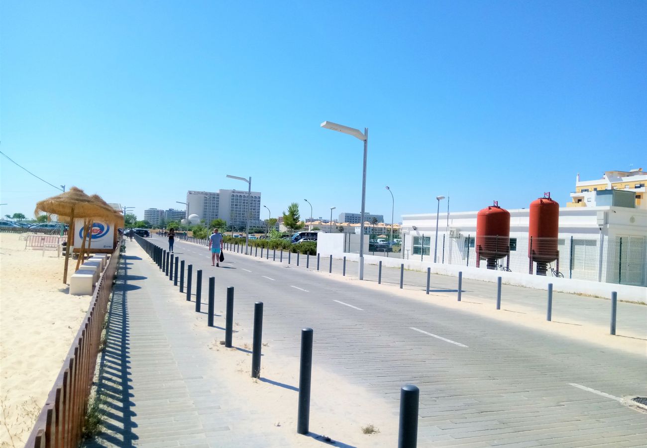 Appartement à Quarteira - T1 Moural AR COND, TV-WI-FI
