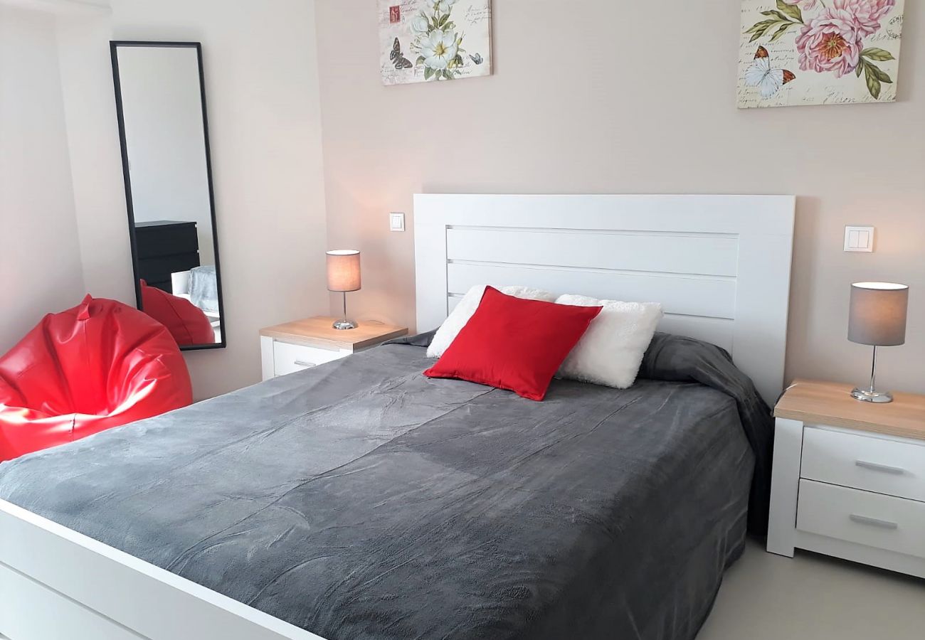 Appartement à Quarteira - T1 CONFORTO E VISTA MAR A/C 80M PRAIA-16E& WIFI