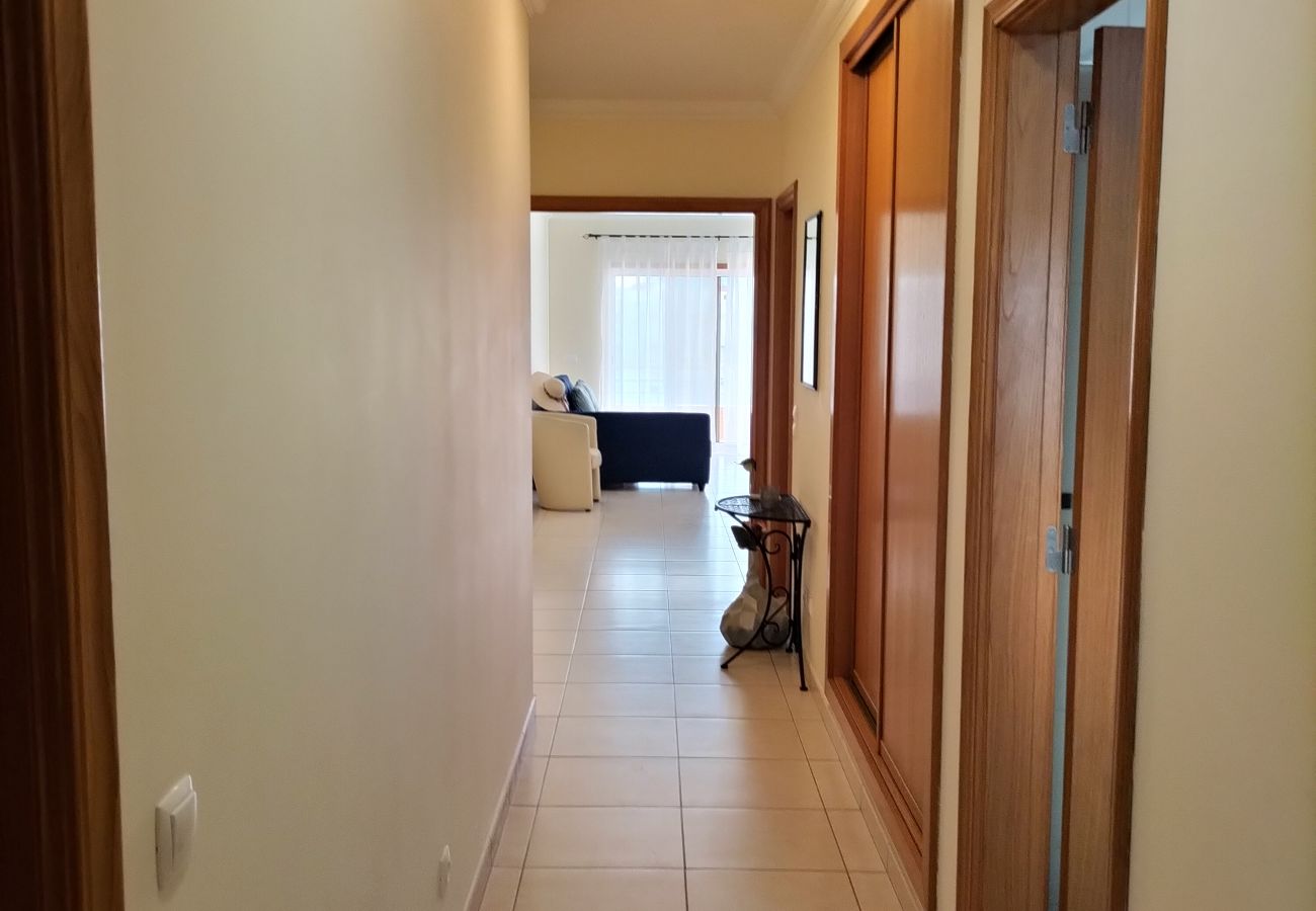 Appartement à Quarteira - T2 Infante AC 201 wifi Garagem 50m Praia