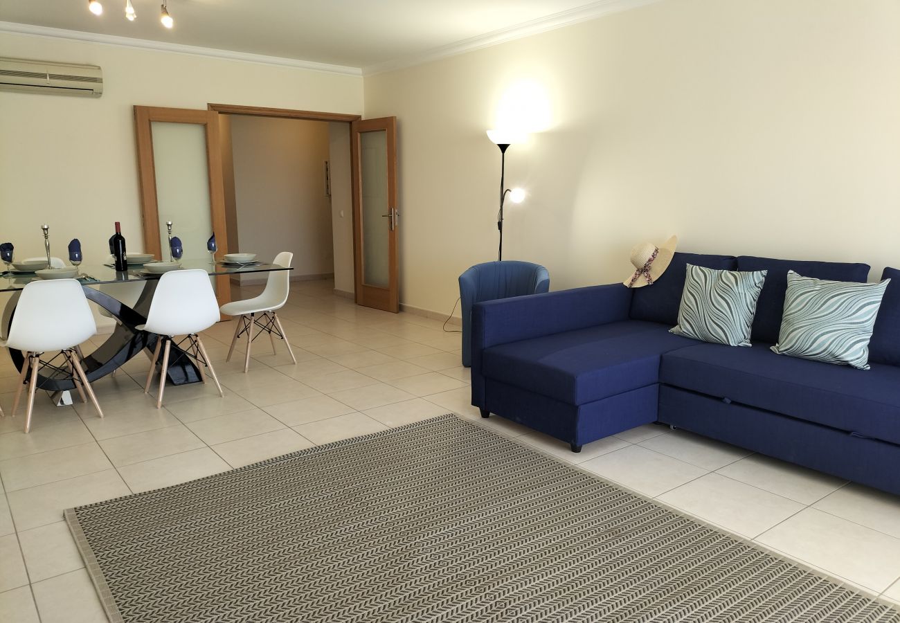 Appartement à Quarteira - T2 Infante AC 201 wifi Garagem 50m Praia