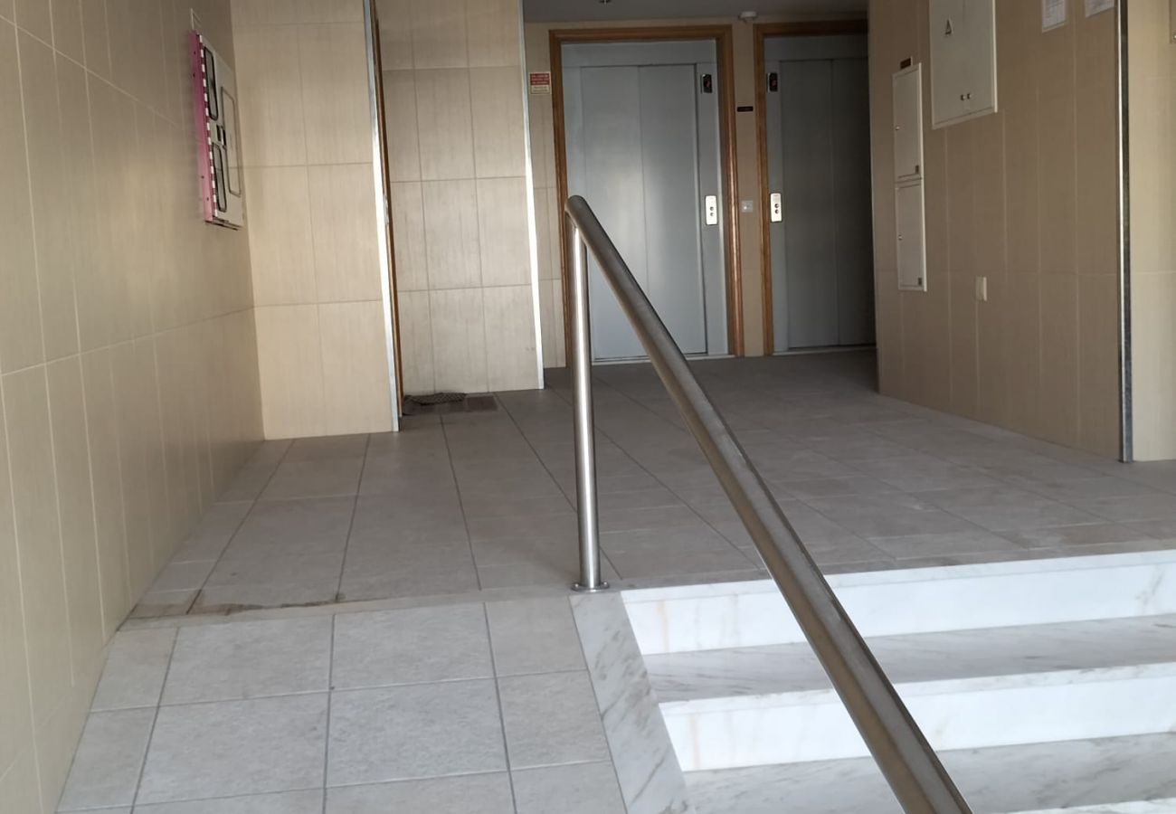 Appartement à Quarteira - T2 Infante AC 201 wifi Garagem 50m Praia