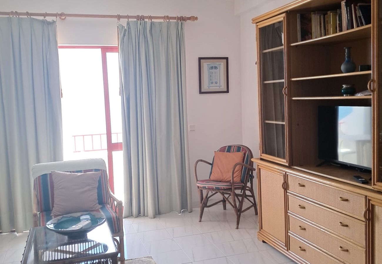 Appartement à Quarteira - T1 Frente Mar A/C e garagem 6ºB,S.Miguel