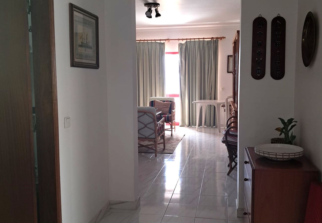 Appartement à Quarteira - T1 Frente Mar A/C e garagem 6ºB,S.Miguel