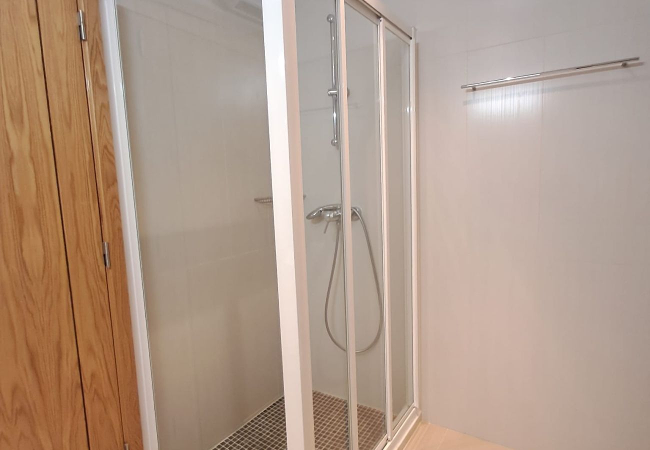 Appartement à Quarteira - T2  CHARME A/C-PISCINA/GARAGEM