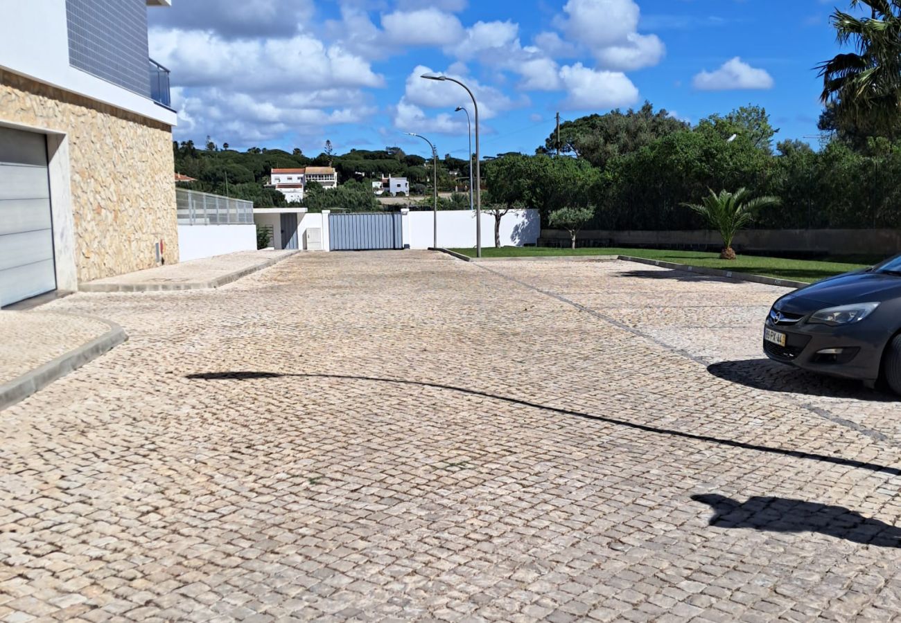 Appartement à Quarteira - T2  CHARME A/C-PISCINA/GARAGEM