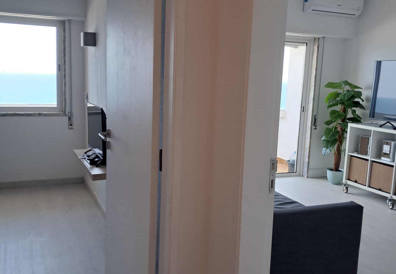Appartement à Quarteira - T1 T20 13ºD AR COND GARAGEM TV WIFI